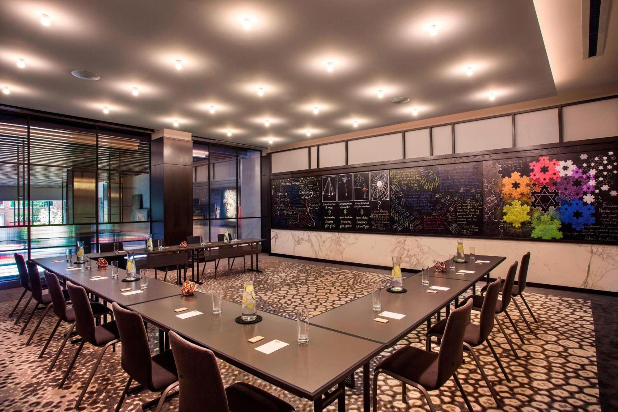 Hotel Emc2, Autograph Collection Chicago Kültér fotó